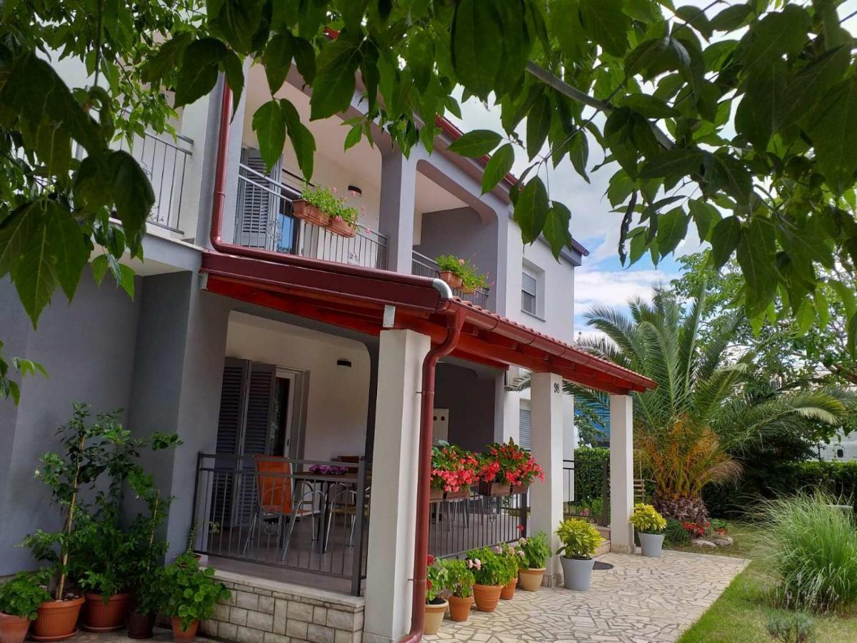 Apartment Nevia Fazana Luaran gambar