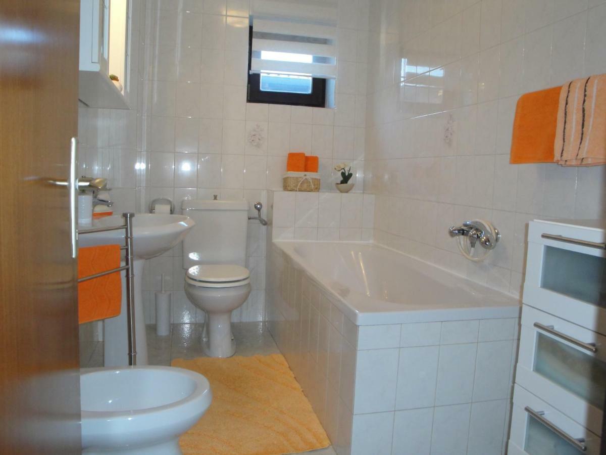 Apartment Nevia Fazana Luaran gambar