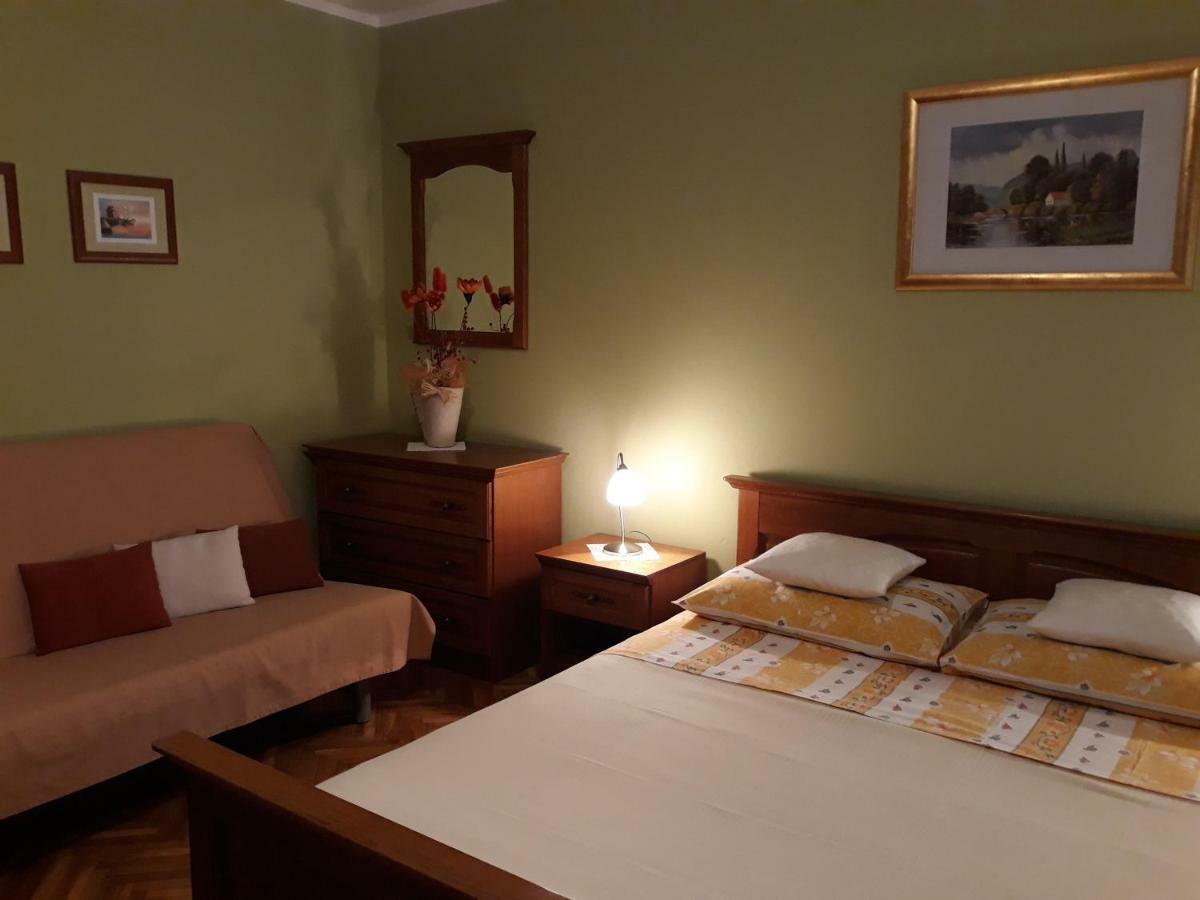 Apartment Nevia Fazana Luaran gambar