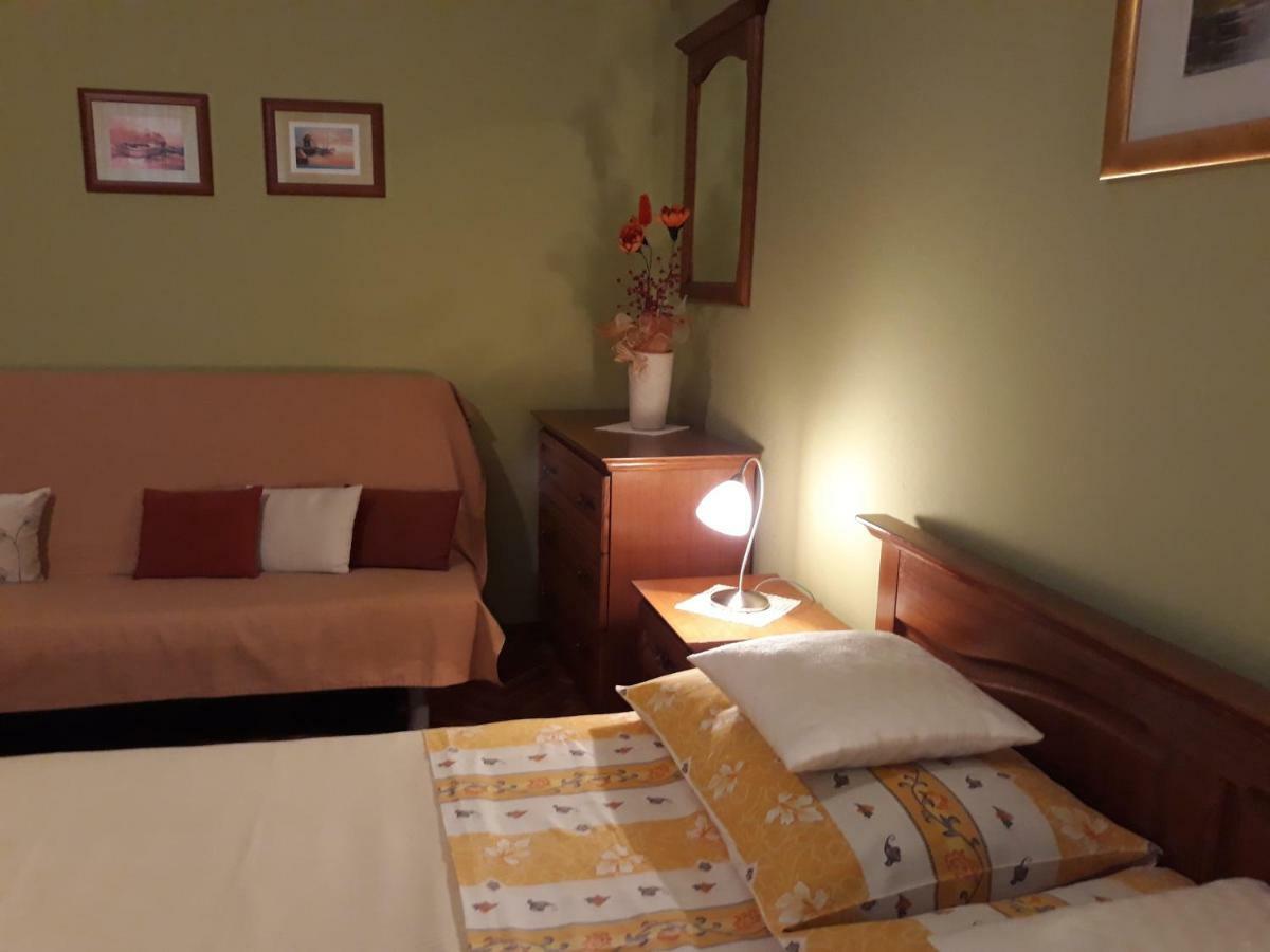 Apartment Nevia Fazana Luaran gambar